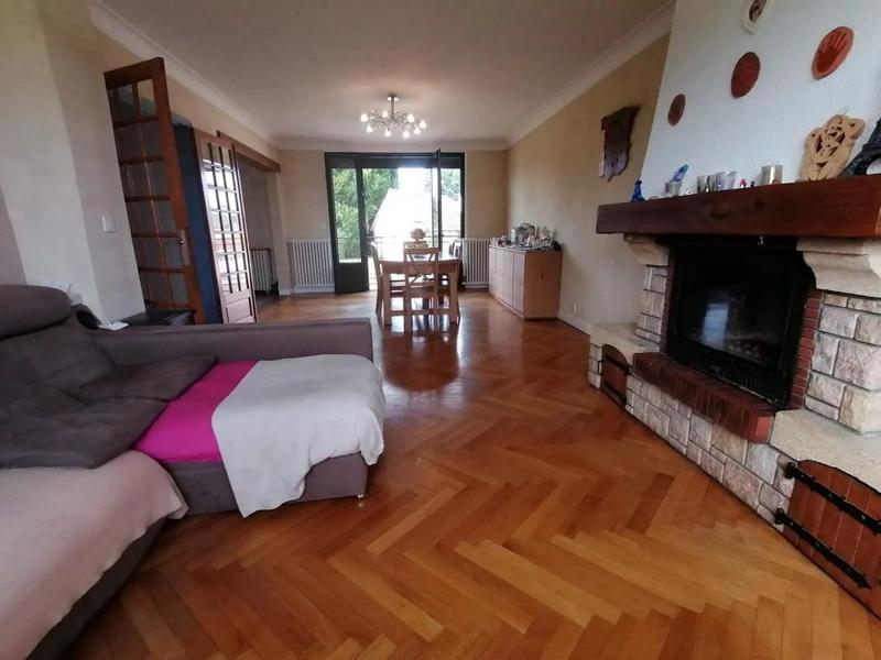 Maison - 161 m² - 6 pièces