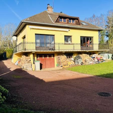 Maison - 134 m² - 8 pièces