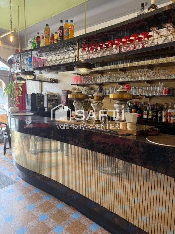 Local commercial - 909 m² - 20 pièces