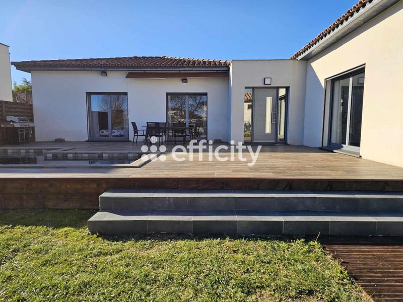 Villa - 140 m² - 5 pièces