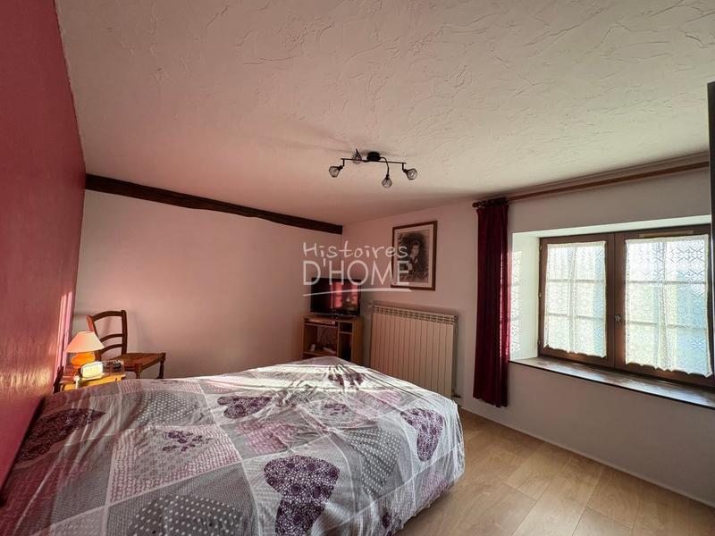 Maison en pierre - 140 m² - 5 pièces