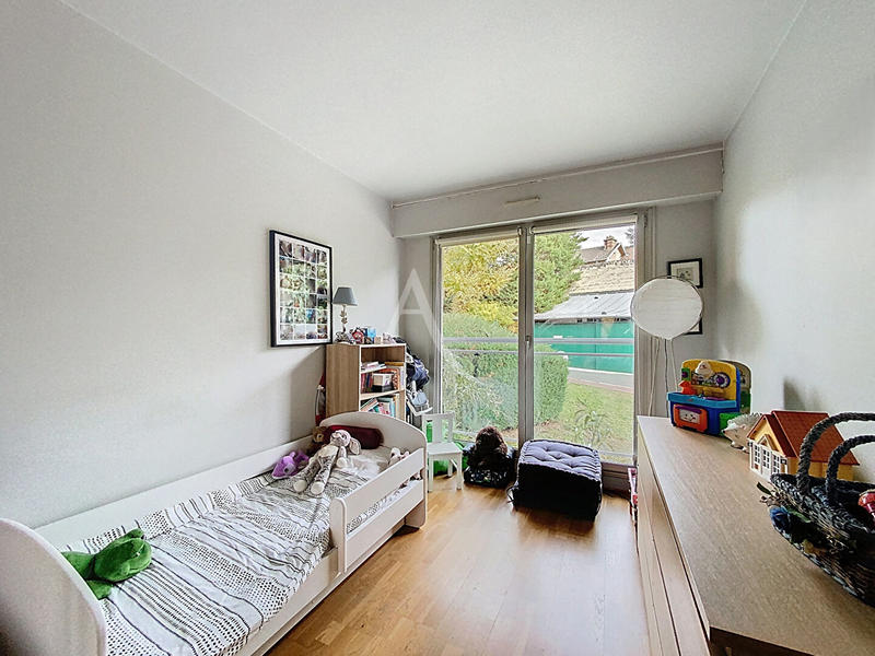 Appartement - 107 m² - 5 pièces