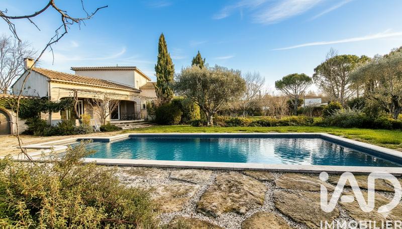 Maison - 218 m² - 7 pièces