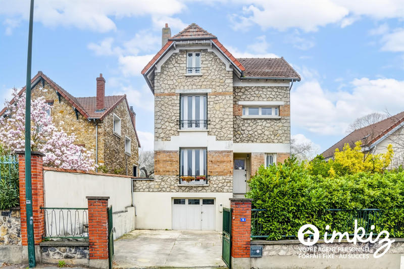 Maison - 163 m² - 9 pièces