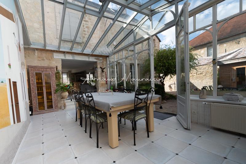 Maison - 275 m² - 7 pièces