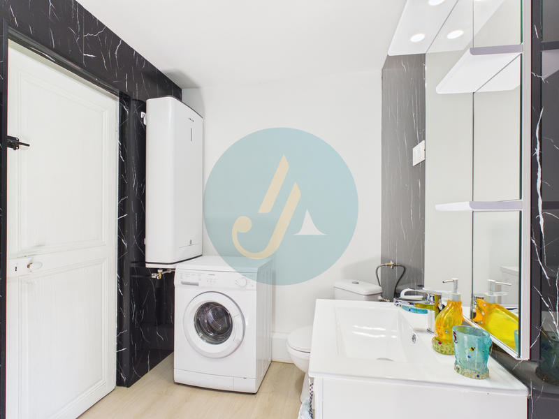 Maison - 102 m² - 5 pièces