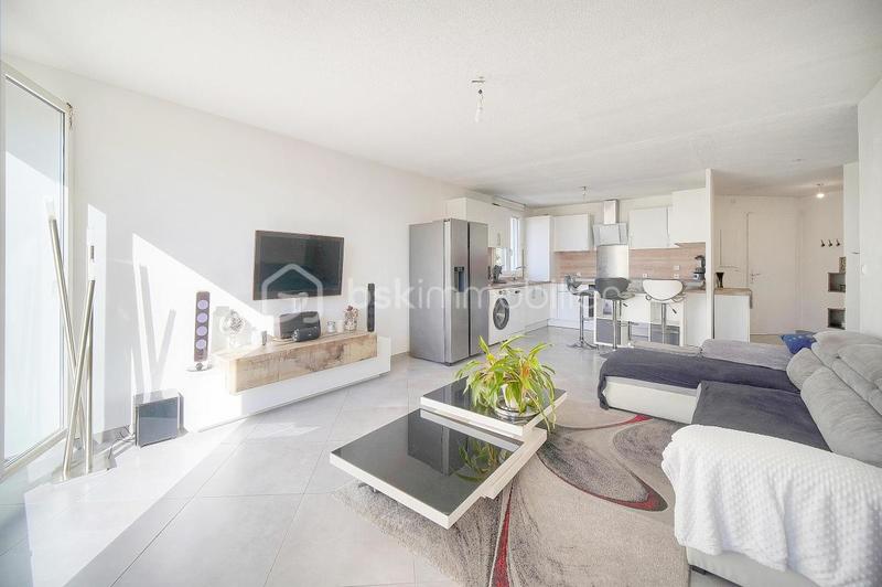 Appartement - 79 m² - 4 pièces