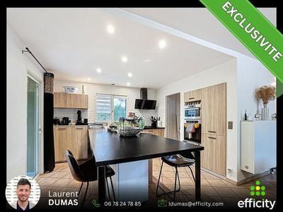 Maison - 151 m² - 6 pièces