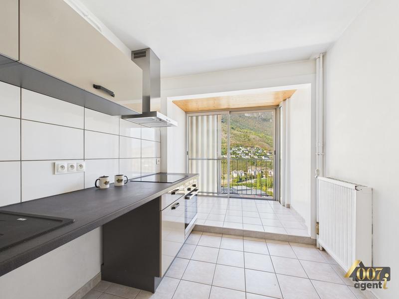 Appartement - 79 m² - 4 pièces