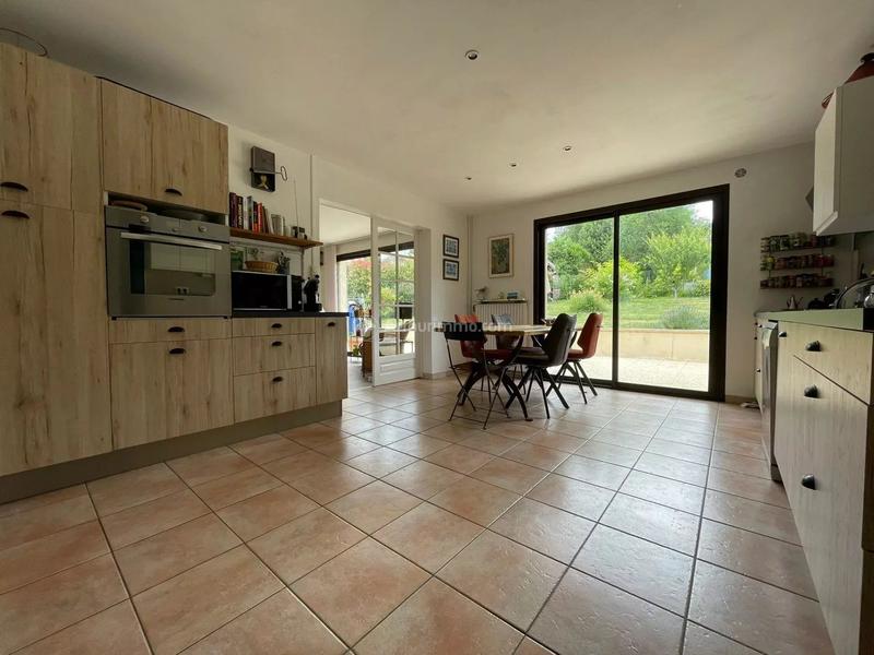 Maison - 173 m² - 8 pièces