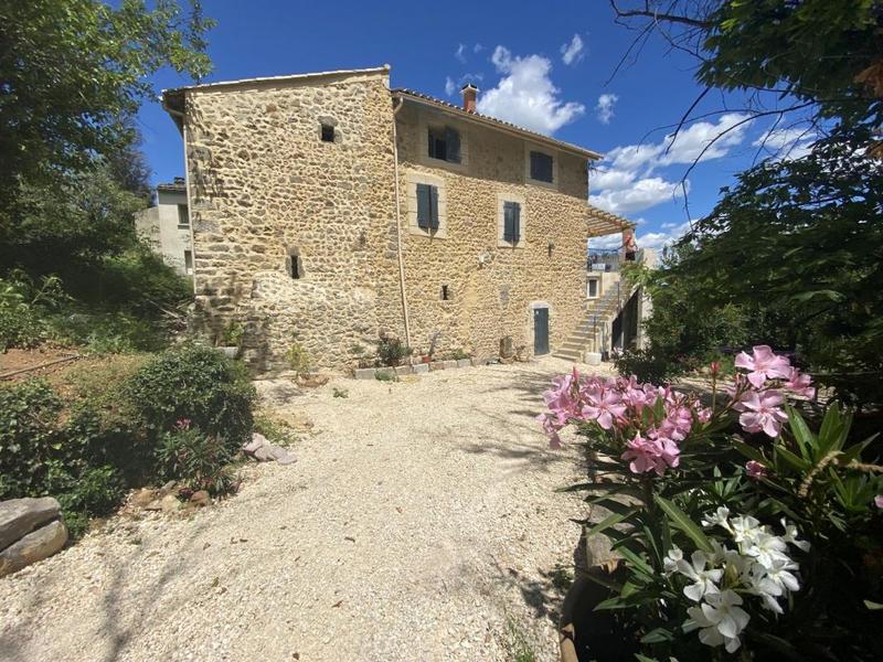 Maison - 86 m² - 5 pièces