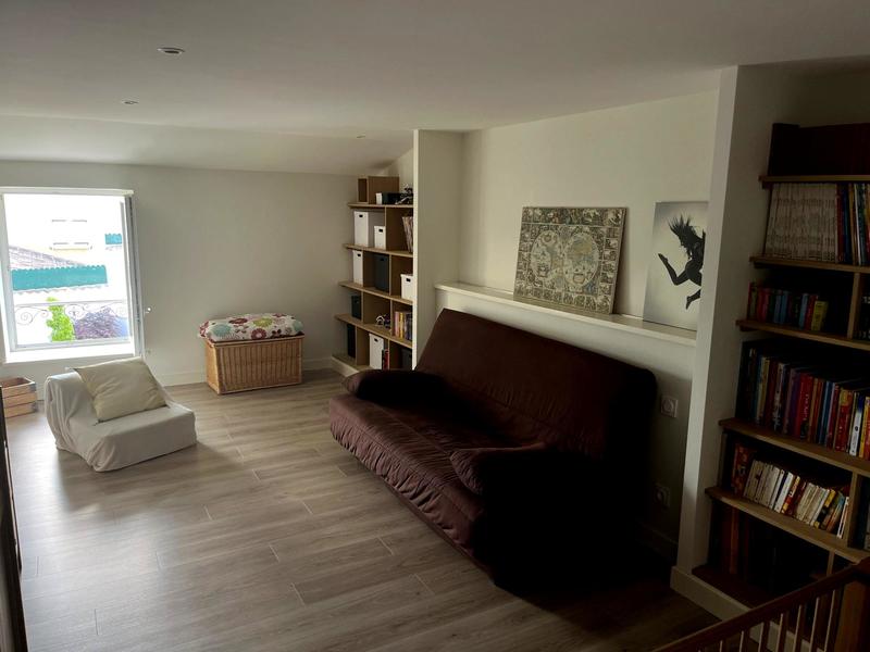 Maison - 352 m² - 8 pièces