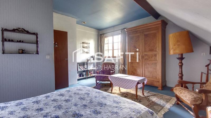 Maison - 230 m² - 8 pièces