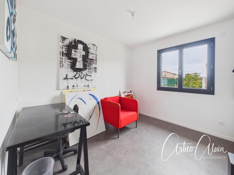 Maison - 101 m² - 5 pièces