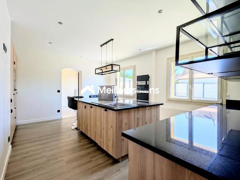 Maison - 161 m² - 5 pièces