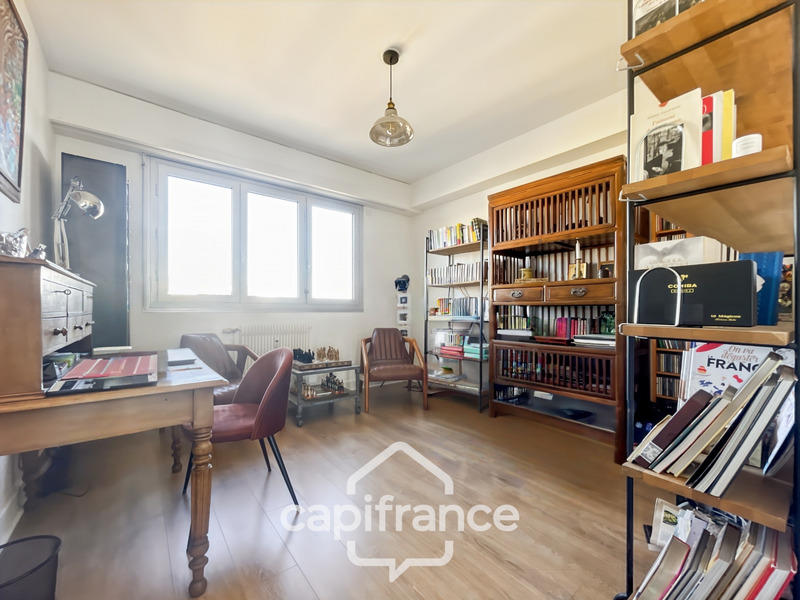 Appartement bourgeois - 103 m² - 4 pièces