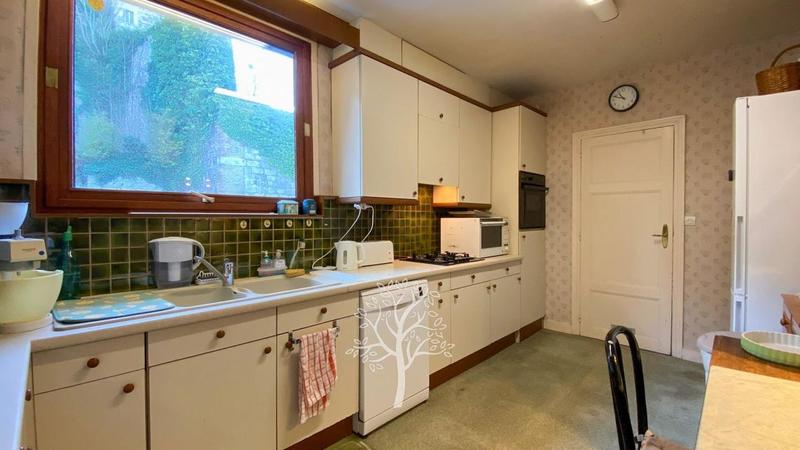 Appartement - 170 m² - 6 pièces