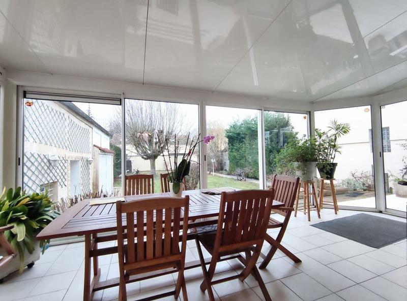 Demeure - 230 m² - 12 pièces