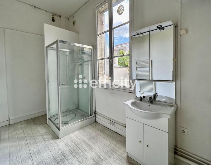 Maison - 192 m² - 5 pièces