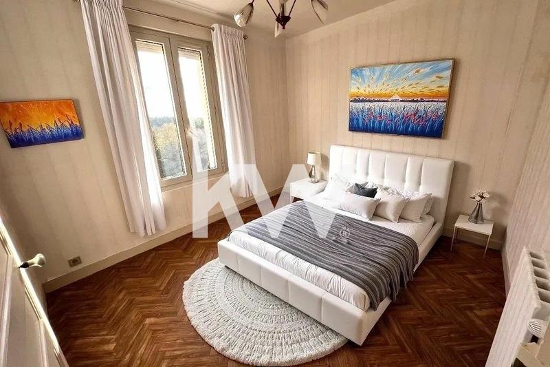 Maison - 88 m² - 5 pièces