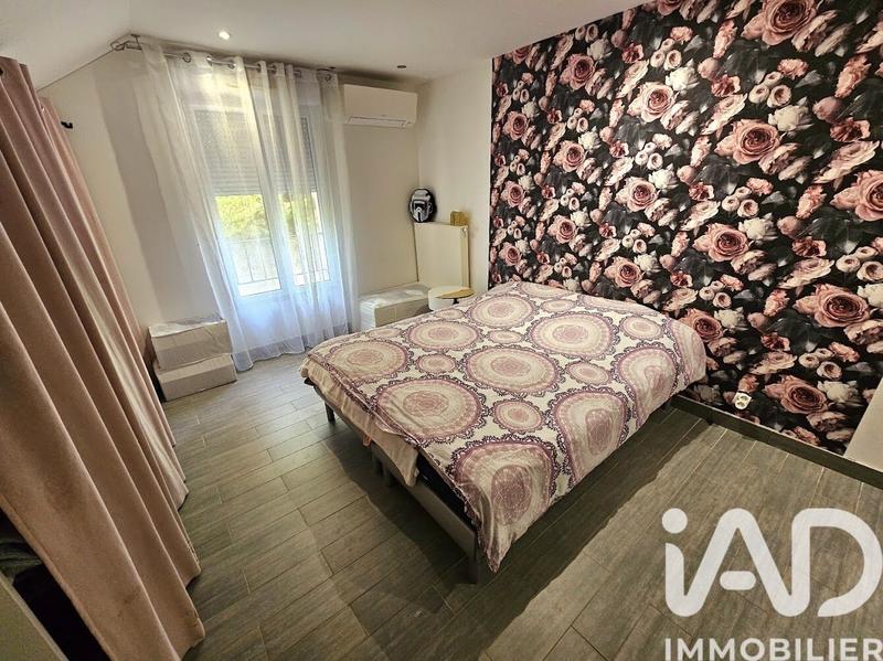 Maison - 210 m² - 10 pièces