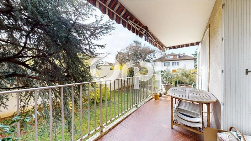 Appartement - 93 m² - 4 pièces