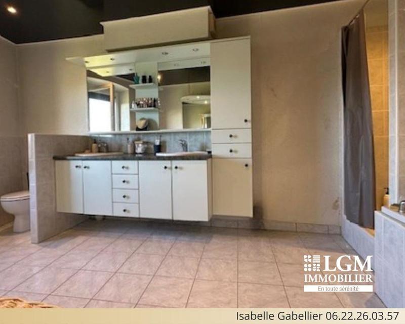 Maison - 138 m² - 4 pièces