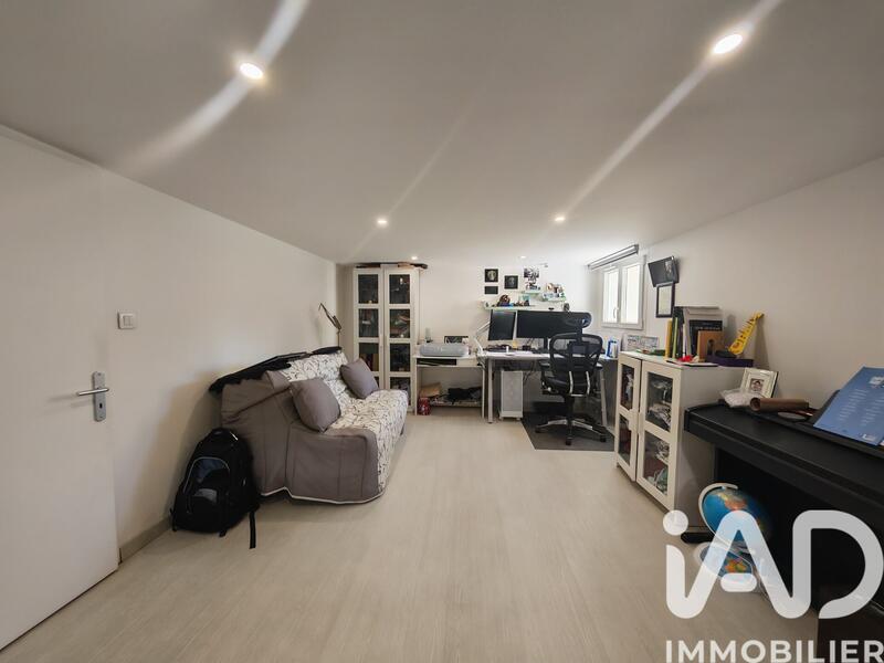 Maison - 88 m² - 6 pièces