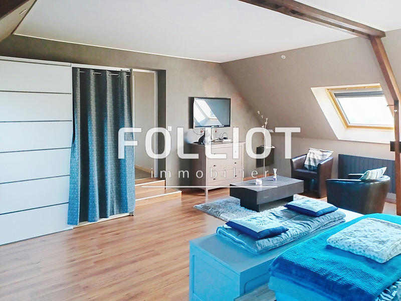 Maison - 245 m² - 9 pièces