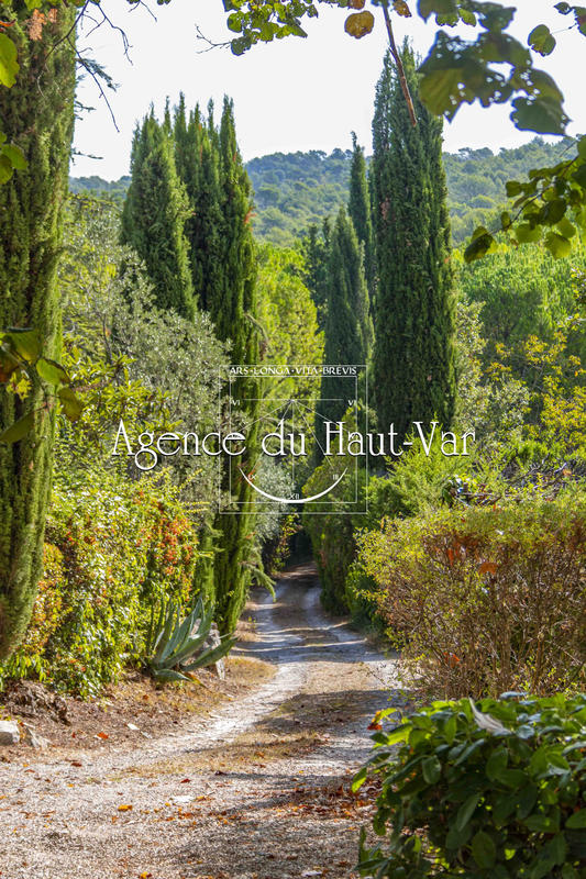 Bastide - 230 m² - 8 pièces