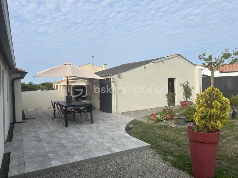 Maison - 96 m² - 4 pièces