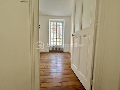 Maison de ville - 220 m² - 11 pièces