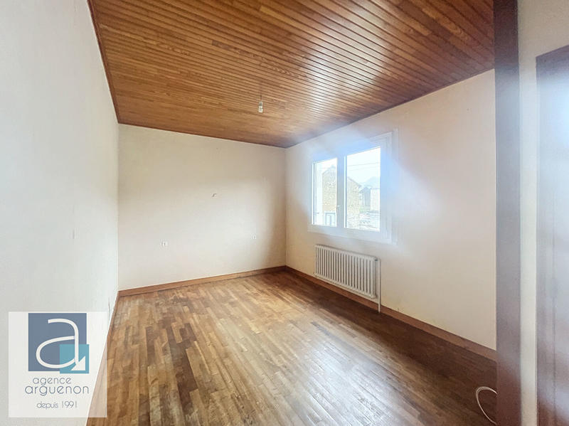 Maison - 96 m² - 5 pièces