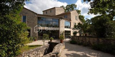 Moulin - 1 500 m² - 28 pièces