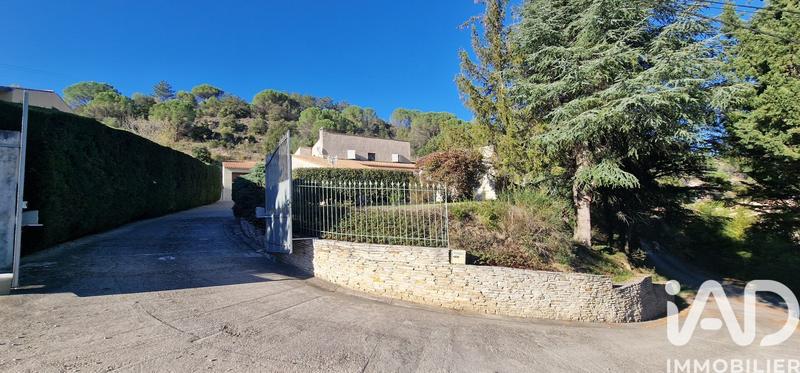 Maison - 260 m² - 7 pièces