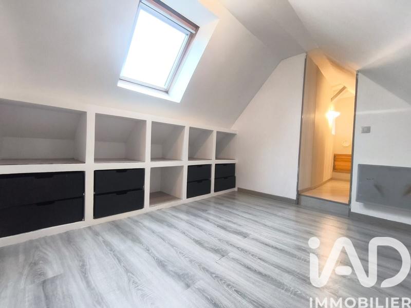 Maison - 104 m² - 4 pièces