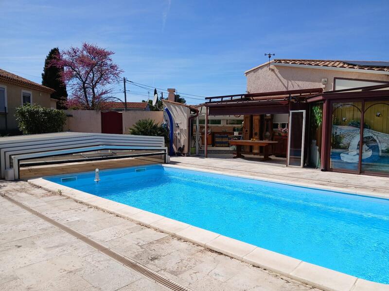 Maison - 230 m² - 6 pièces