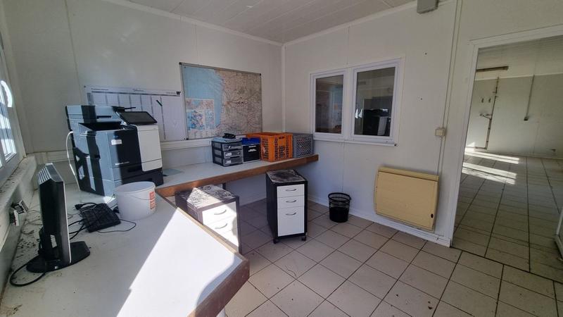 Maison - 200 m² - 2 pièces