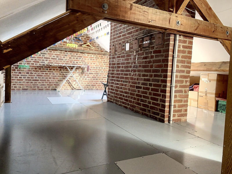 Maison - 106 m² - 8 pièces