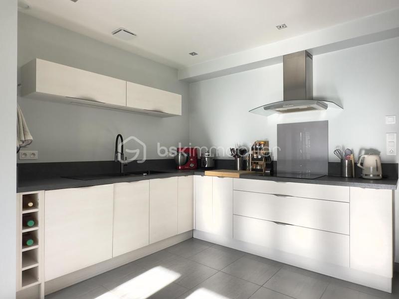 Maison traditionnelle - 130 m² - 6 pièces