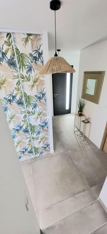 Maison - 110 m² - 4 pièces