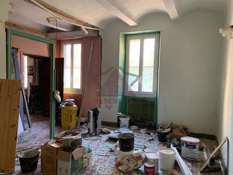 Immeuble - 110 m² - 7 pièces