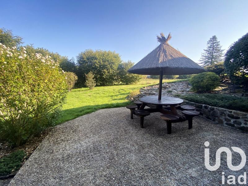 Maison - 210 m² - 6 pièces