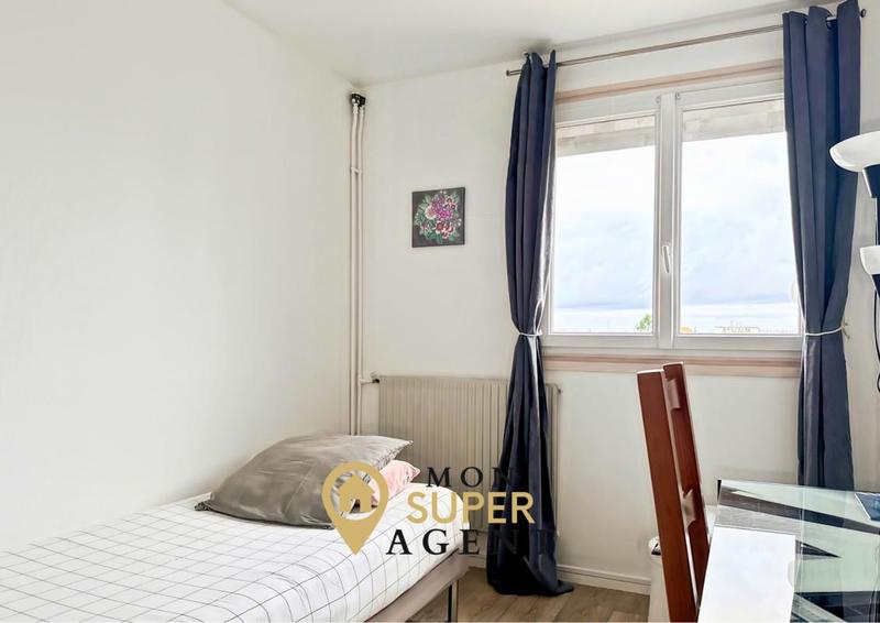 Appartement - 77 m² - 4 pièces