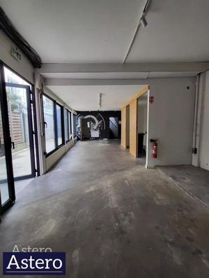 Local commercial - 264 m² - 5 pièces