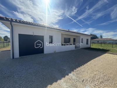 Villa - 100 m² - 5 pièces