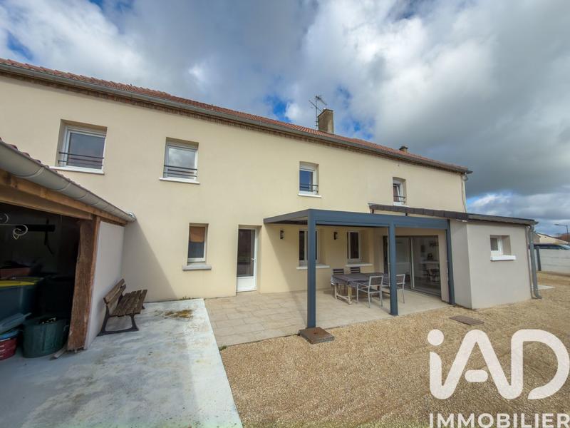 Maison de village - 277 m² - 8 pièces