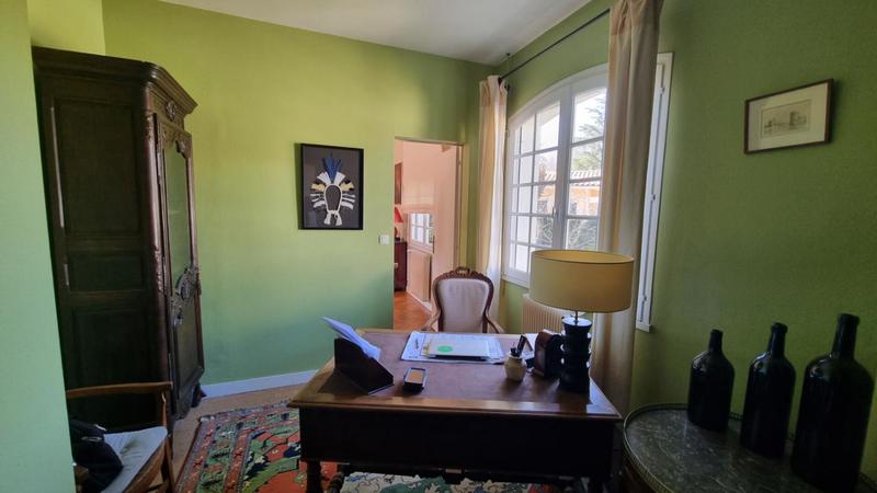 Maison - 233 m² - 8 pièces