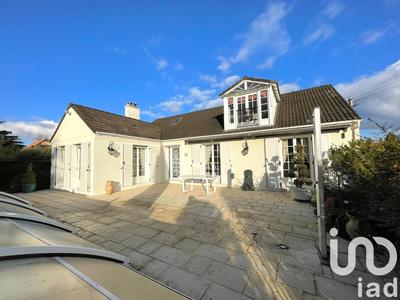 Maison - 177 m² - 7 pièces