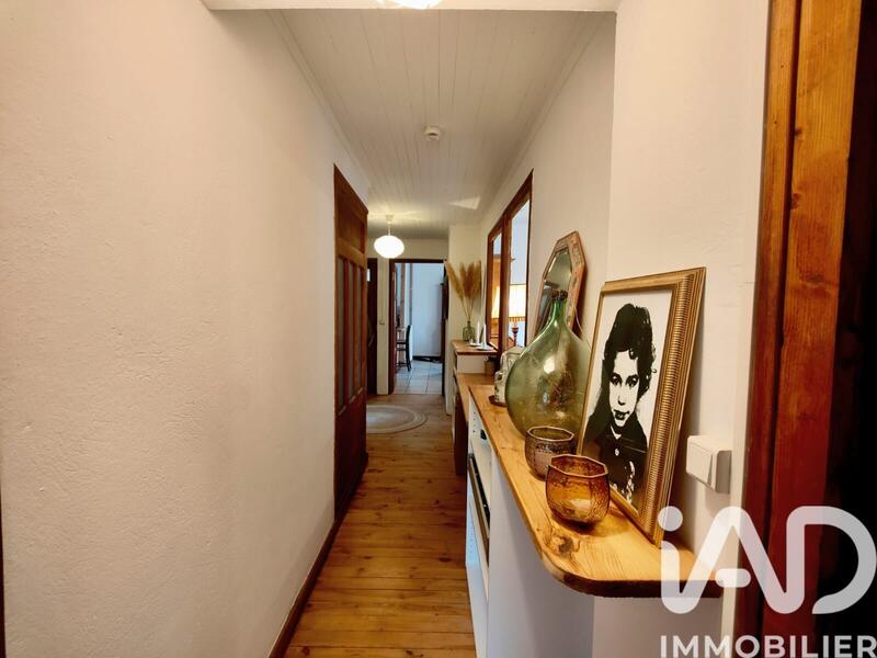 Maison - 231 m² - 11 pièces